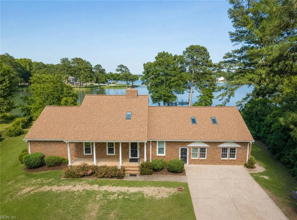 236 Robanna Drive, Seaford, VA, 23696