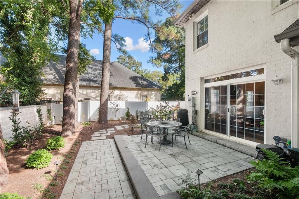 Photo of 953 Royal Cove Way, Virginia Beach, VA 23454 (MLS # 10657682)