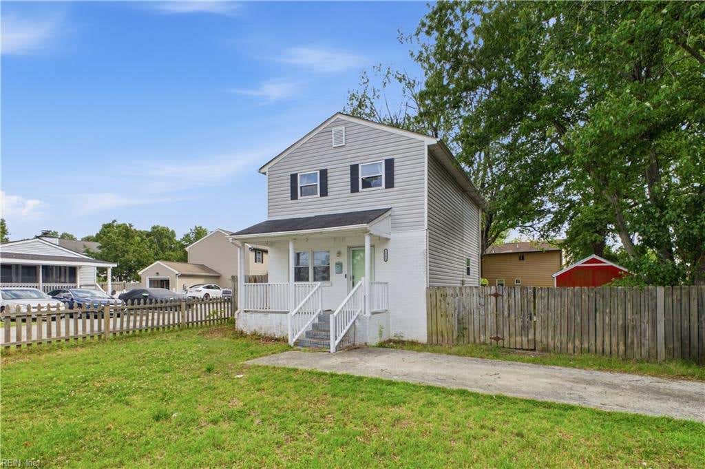 Photo of 1902 Bay Avenue, Hampton, VA 23661 (MLS # 10651048)