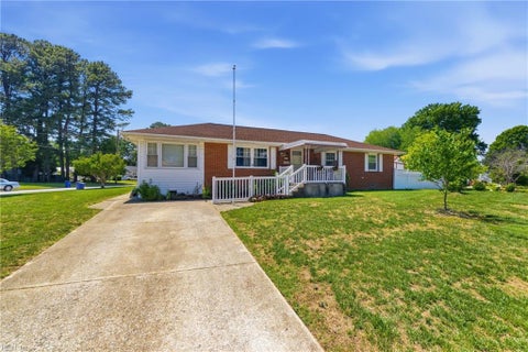 Photo of 26 Prince William Road, Newport News, VA 23608 (MLS # 10637834)