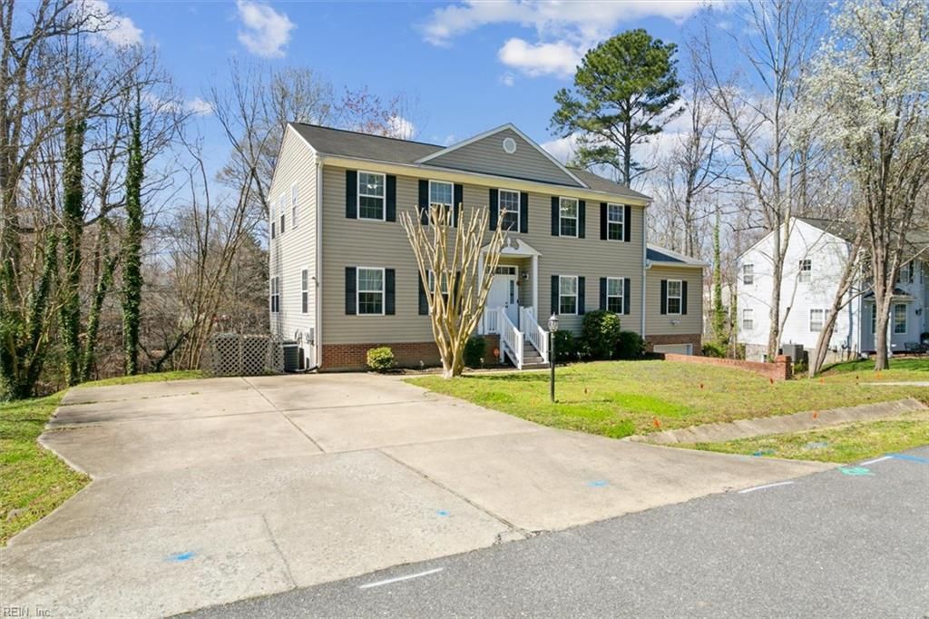 Photo of 123 Pebble Beach Lane, Williamsburg, VA 23185 (MLS # 10616430)
