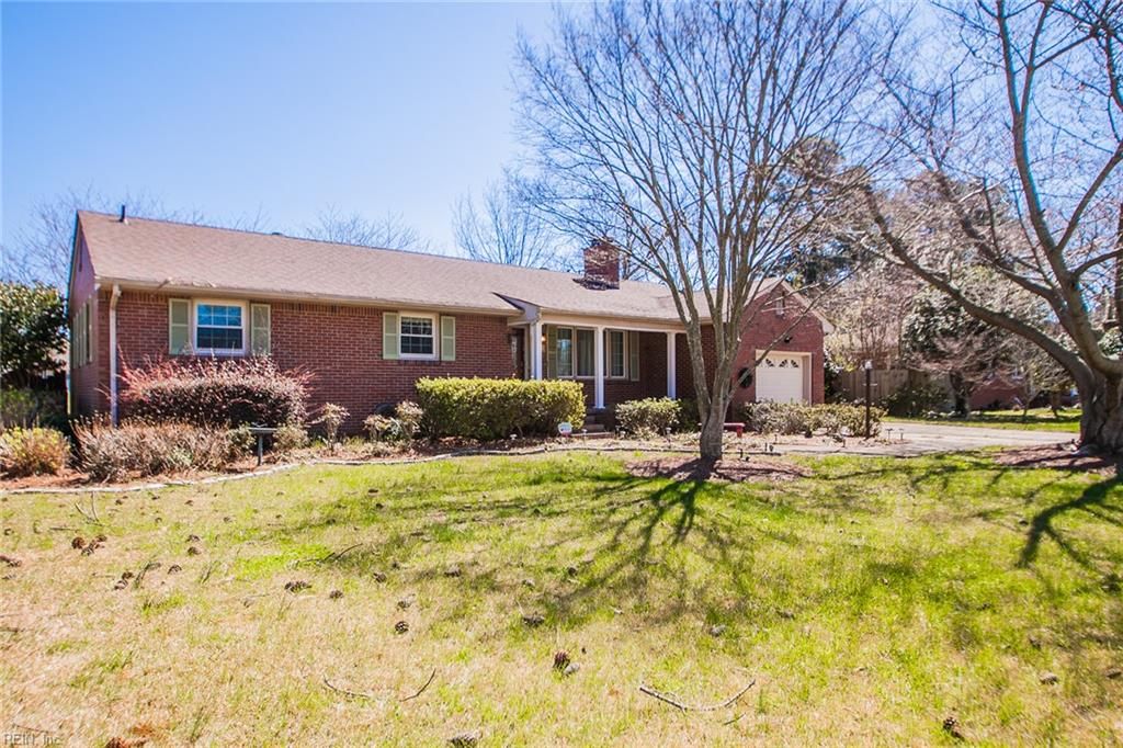 Photo of 4905 Curling Road, Virginia Beach, VA 23455 (MLS # 10616665)