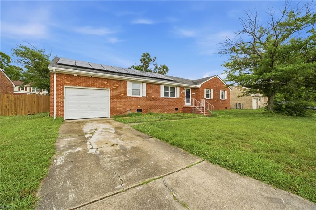 Photo of 3436 Petunia Crescent, Virginia Beach, VA 23453 (MLS # 10636207)