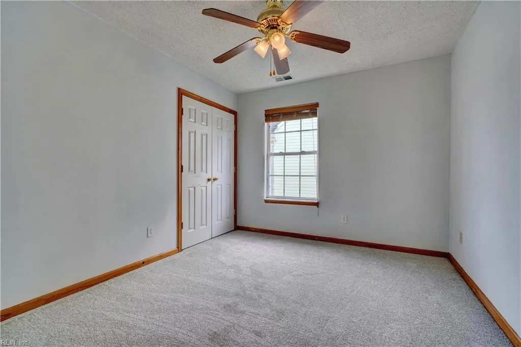 Virginia Beach, Virginia 23453, United States, 4 Bedrooms Bedrooms, ,3 BathroomsBathrooms,Residential,Pending,26570