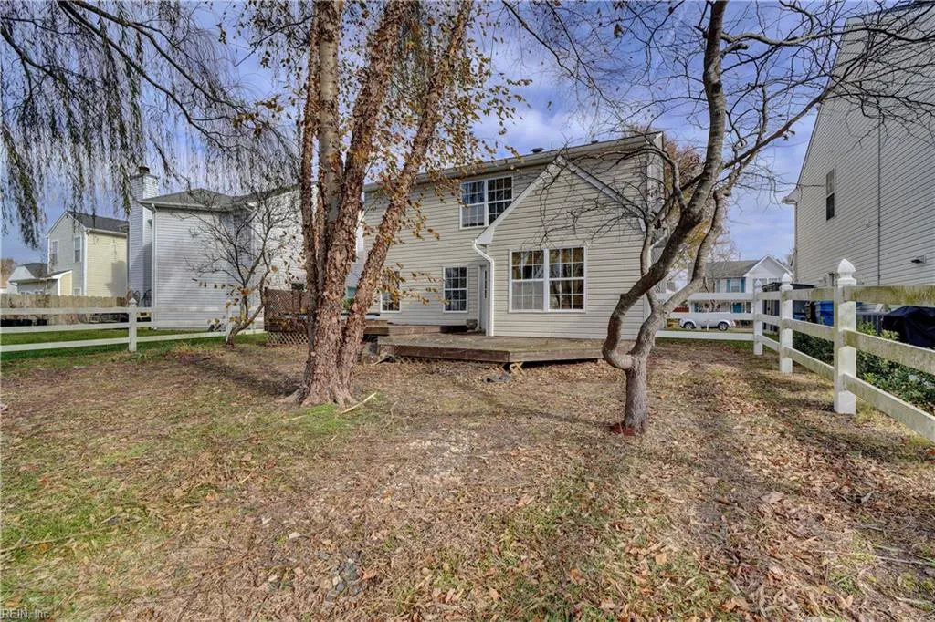 Virginia Beach, Virginia 23453, United States, 4 Bedrooms Bedrooms, ,3 BathroomsBathrooms,Residential,Pending,26570