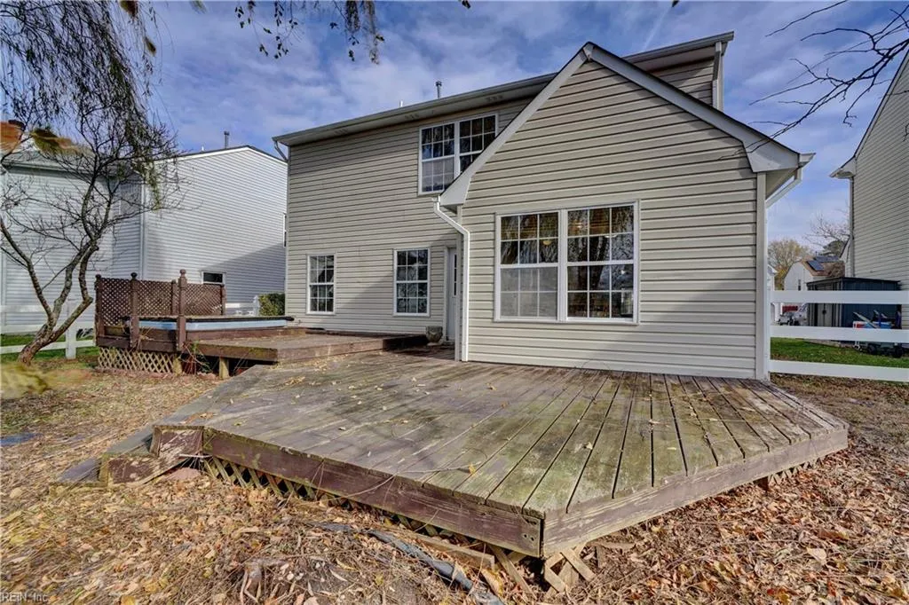 Virginia Beach, Virginia 23453, United States, 4 Bedrooms Bedrooms, ,3 BathroomsBathrooms,Residential,Pending,26570