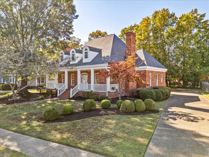 20 Southall Landing, photo 1 of 48