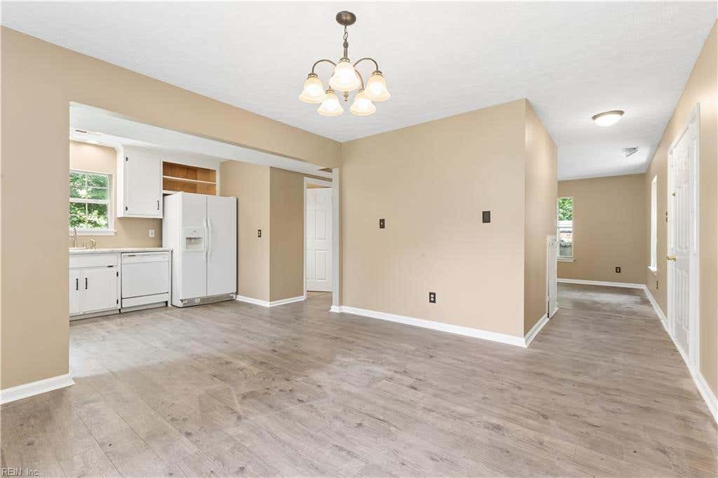Photo of 243 Windsor Road, North, VA 23128 (MLS # 10646927)