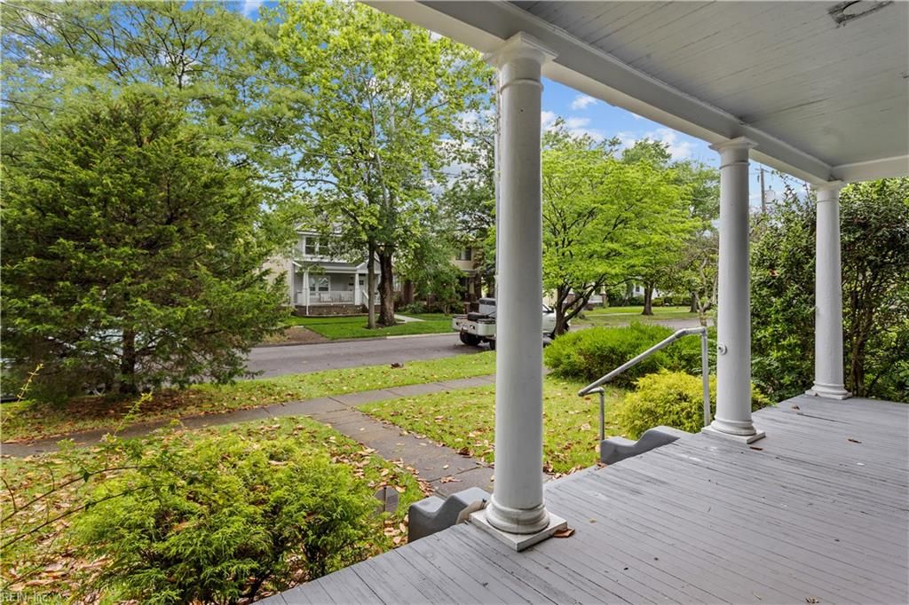 Photo of 161 Maryland Avenue, Portsmouth, VA 23707 (MLS # 10636625)