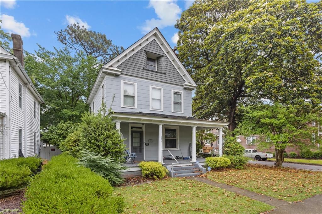 Photo of 161 Maryland Avenue, Portsmouth, VA 23707 (MLS # 10636625)