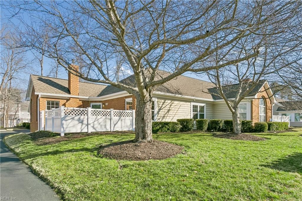 Photo of 236 Timberline Loop, Yorktown, VA 23692 (MLS # 10621511)