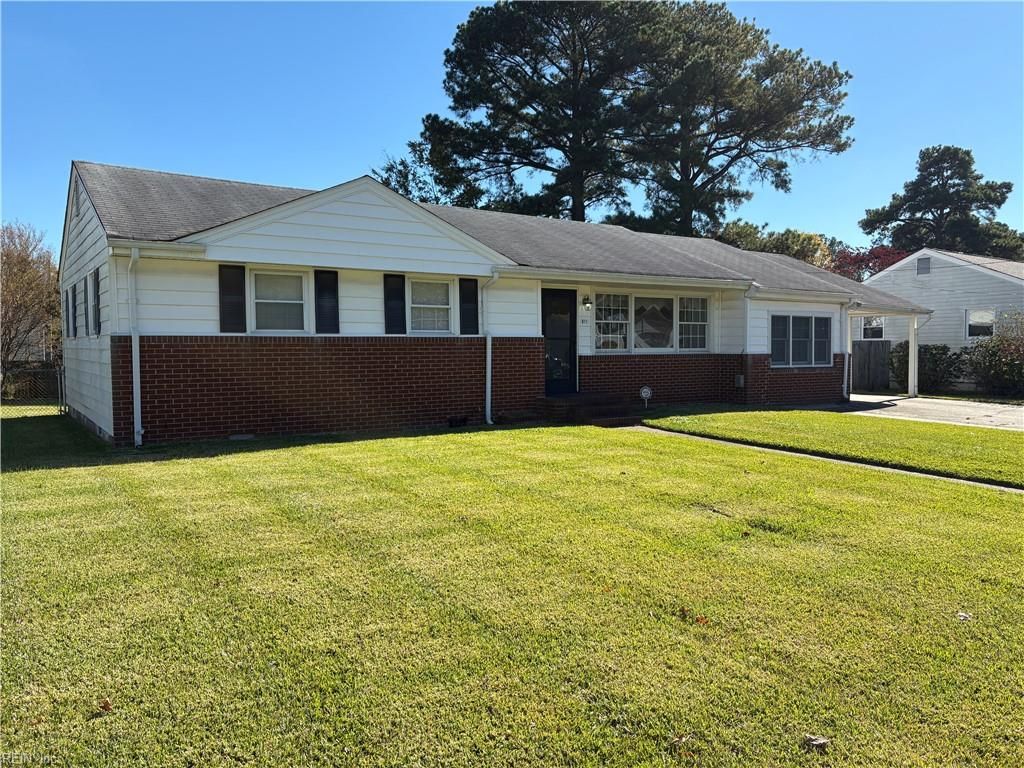 Photo of 611 Nottingham Road, Portsmouth, VA 23701 (MLS # 10608451)