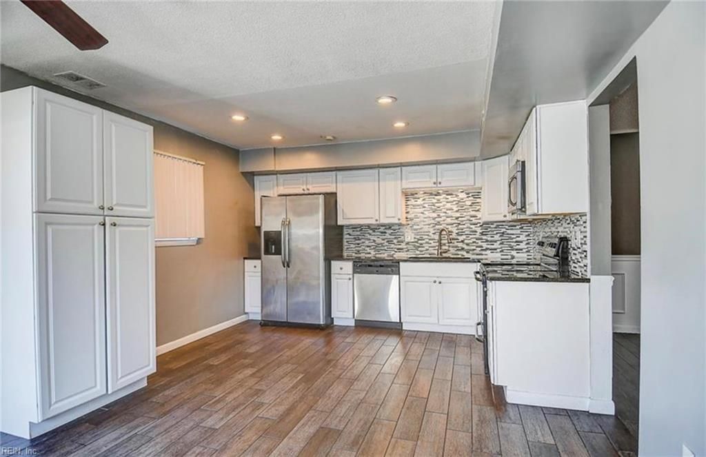 Photo of 727 Alder Circle, Virginia Beach, VA 23462 (MLS # 10629373)