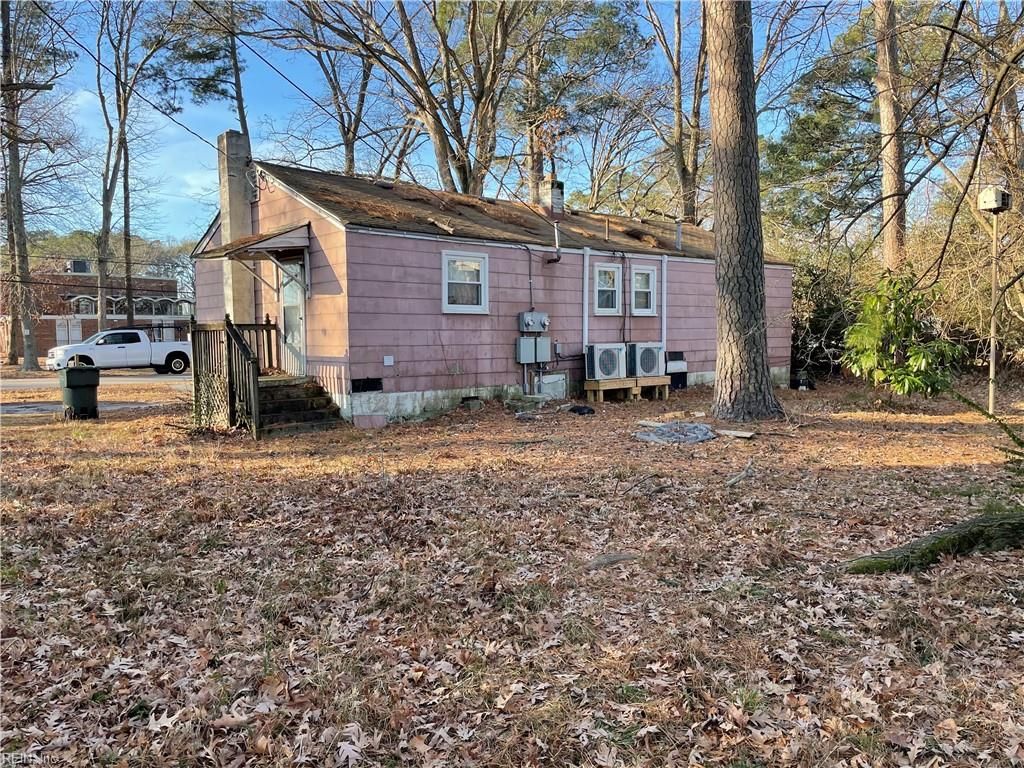 Photo of 5642 Brickell Road, Norfolk, VA 23502 (MLS # 10618262)