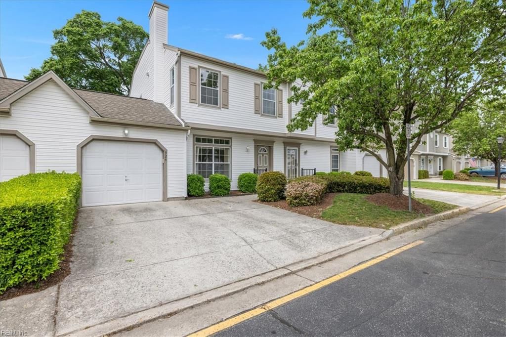 Photo of 924 Miner Drive #924, Virginia Beach, VA 23462 (MLS # 10631149)