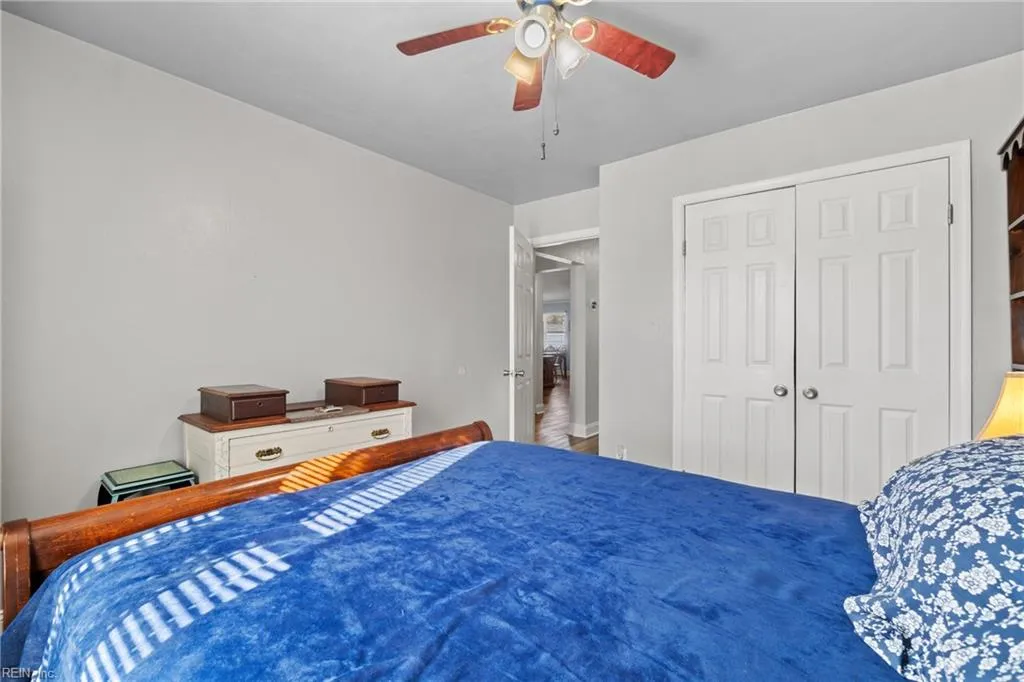 Chesapeake, Virginia 23323, United States, 4 Bedrooms Bedrooms, ,2 BathroomsBathrooms,Residential,Pending,20838