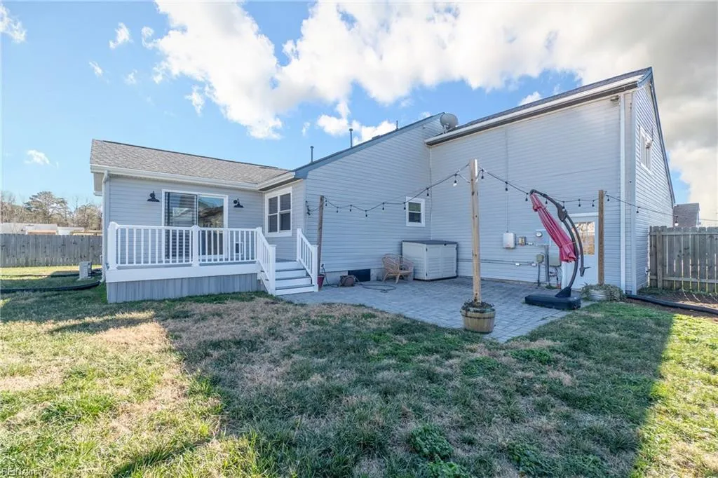 Chesapeake, Virginia 23323, United States, 4 Bedrooms Bedrooms, ,2 BathroomsBathrooms,Residential,Pending,20838