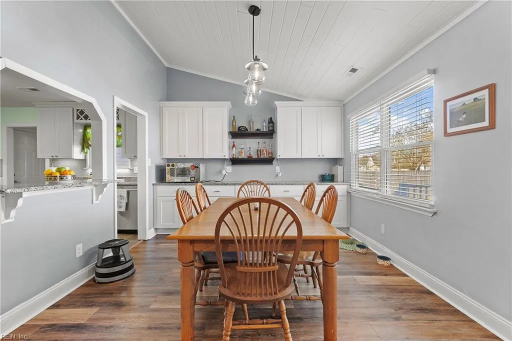 Chesapeake, Virginia 23323, United States, 4 Bedrooms Bedrooms, ,2 BathroomsBathrooms,Residential,Pending,20838