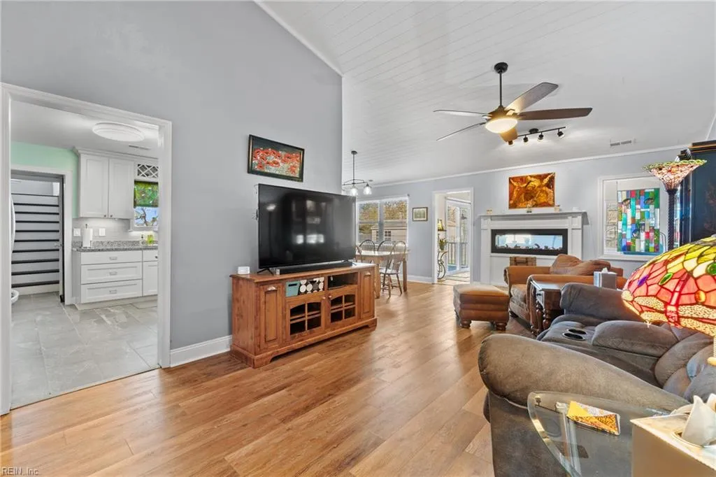 Chesapeake, Virginia 23323, United States, 4 Bedrooms Bedrooms, ,2 BathroomsBathrooms,Residential,Pending,20838