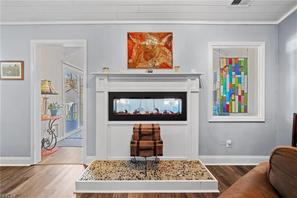 Chesapeake, Virginia 23323, United States, 4 Bedrooms Bedrooms, ,2 BathroomsBathrooms,Residential,Pending,20838