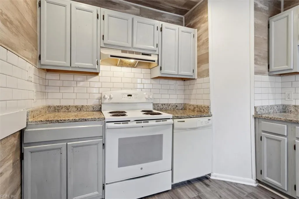 Smithfield, Virginia 23430, United States, 2 Bedrooms Bedrooms, ,1 BathroomBathrooms,Residential,Active,162480