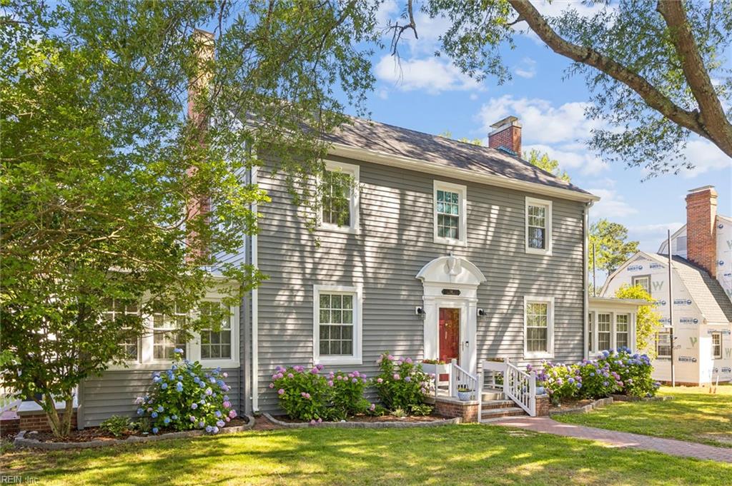 114 Thomas ST
