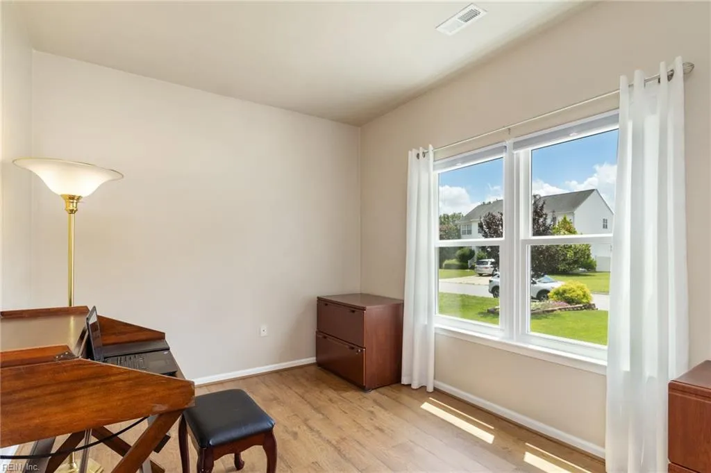 Chesapeake, Virginia 23321, United States, 4 Bedrooms Bedrooms, ,4 BathroomsBathrooms,Residential,Pending,140823