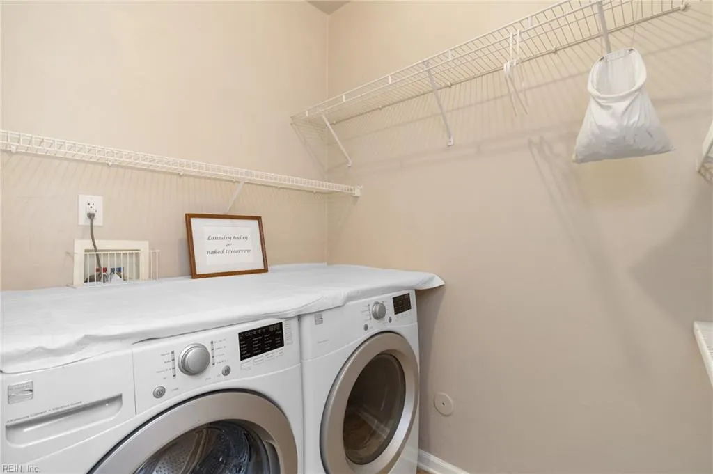 Chesapeake, Virginia 23321, United States, 4 Bedrooms Bedrooms, ,4 BathroomsBathrooms,Residential,Pending,140823