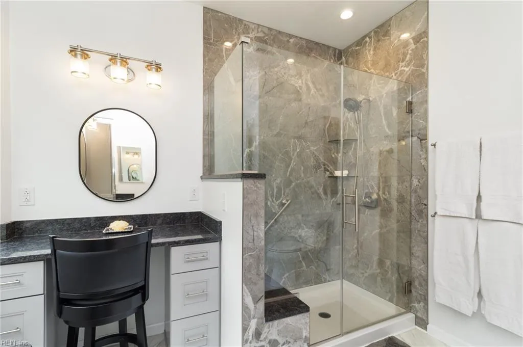 Chesapeake, Virginia 23321, United States, 4 Bedrooms Bedrooms, ,4 BathroomsBathrooms,Residential,Pending,140823