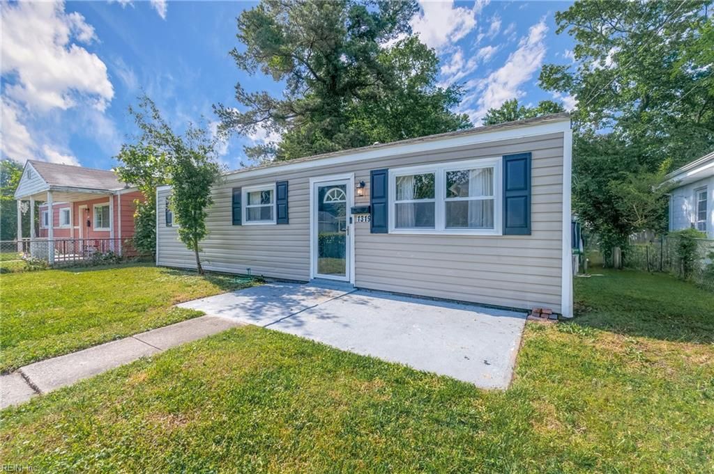 Photo of 1319 w 41st Street, Norfolk, VA 23508 (MLS # 10633527)