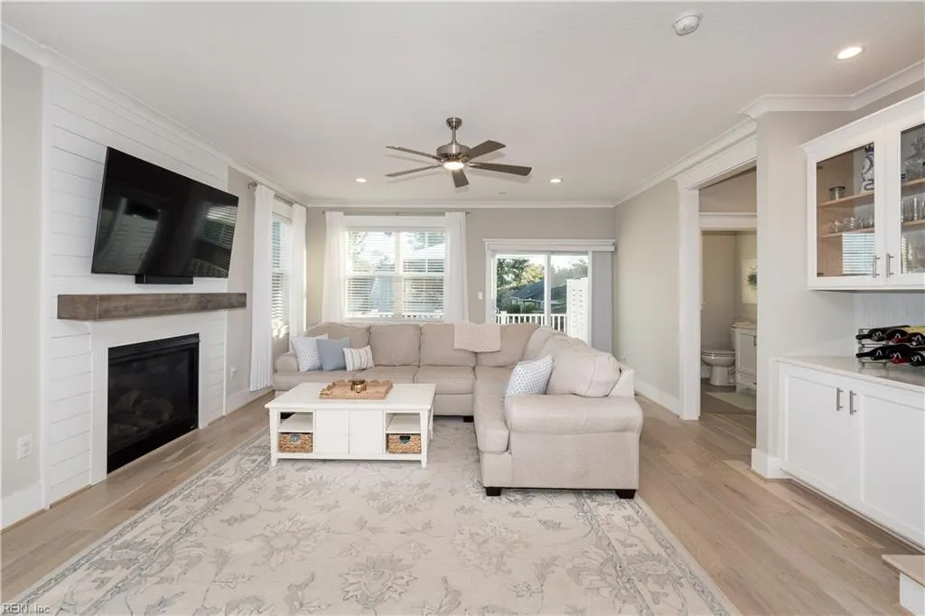 Virginia Beach, Virginia 23451, United States, 4 Bedrooms Bedrooms, ,4 BathroomsBathrooms,Residential,Active,178147