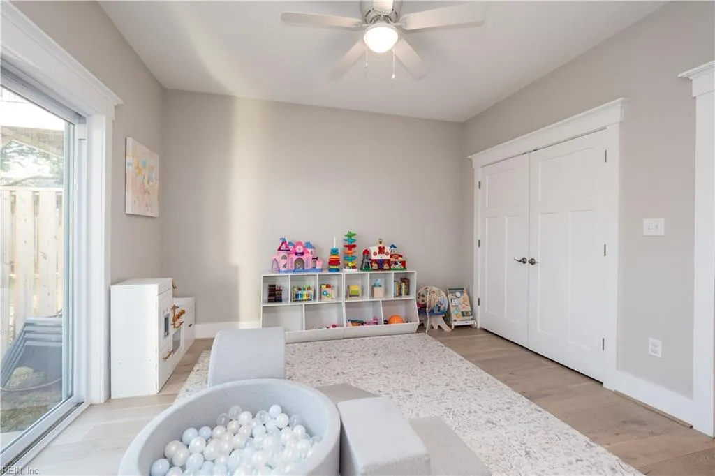 Virginia Beach, Virginia 23451, United States, 4 Bedrooms Bedrooms, ,4 BathroomsBathrooms,Residential,Active,178147