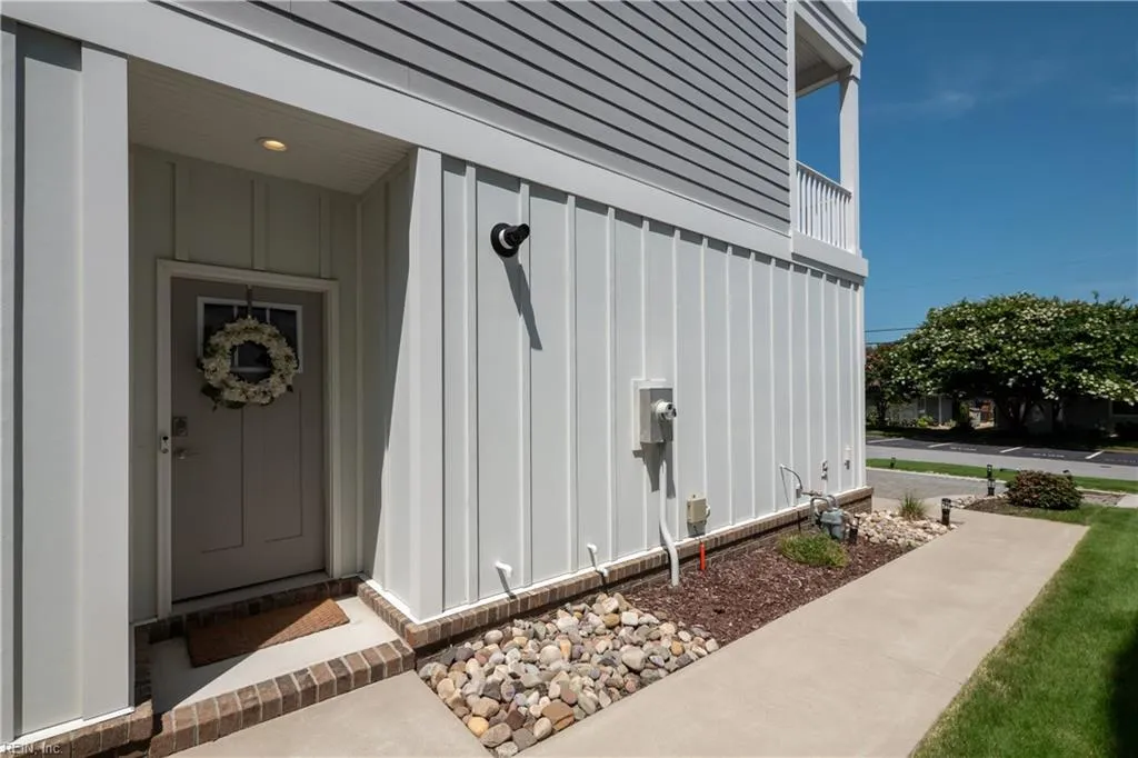 Virginia Beach, Virginia 23451, United States, 4 Bedrooms Bedrooms, ,4 BathroomsBathrooms,Residential,Active,178147