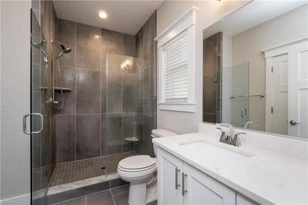 Virginia Beach, Virginia 23451, United States, 4 Bedrooms Bedrooms, ,4 BathroomsBathrooms,Residential,Active,178147