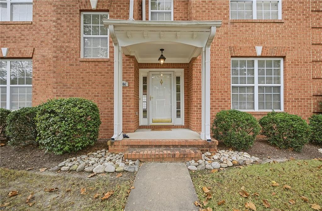 Photo of 604 Old Fields Arch, Chesapeake, VA 23320 (MLS # 10657776)