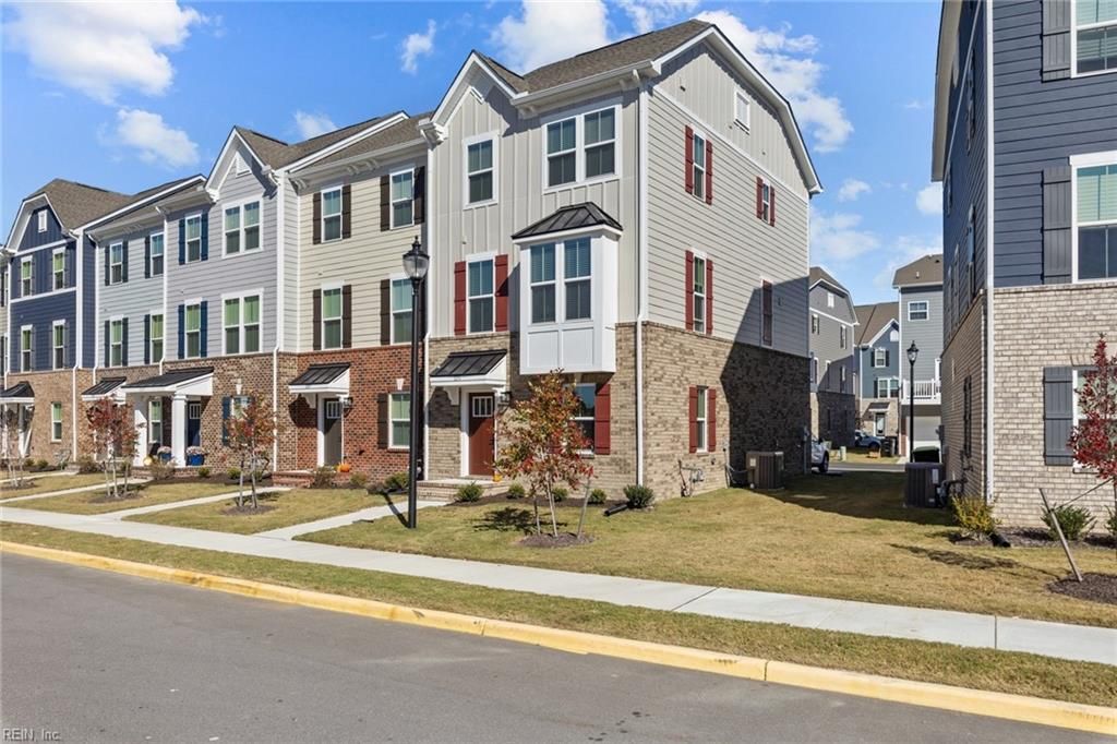 Photo of 1211R Worden Way, Suffolk, VA 23435 (MLS # 10613917)