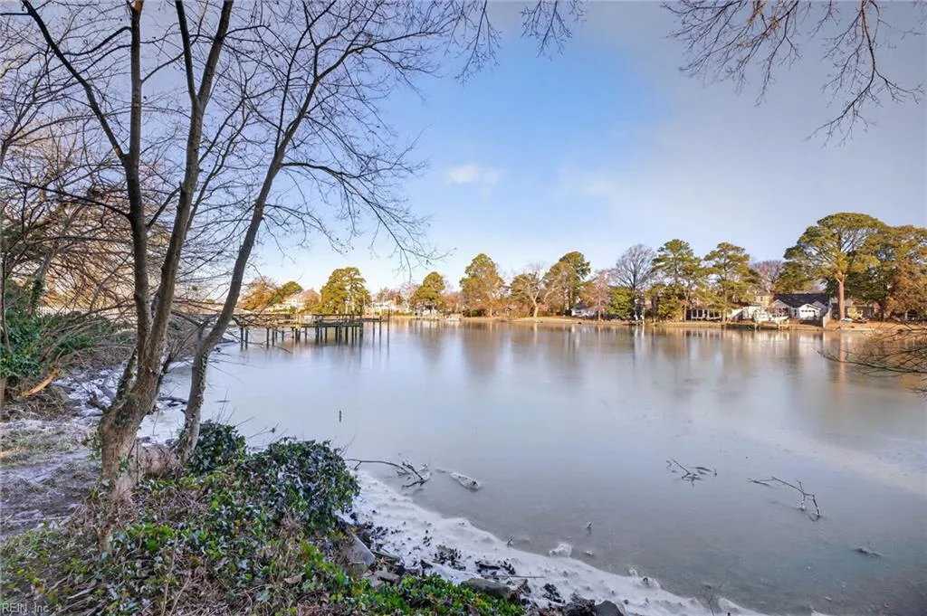 Norfolk, Virginia 23509, United States, 3 Bedrooms Bedrooms, ,2 BathroomsBathrooms,Residential,Active,256578