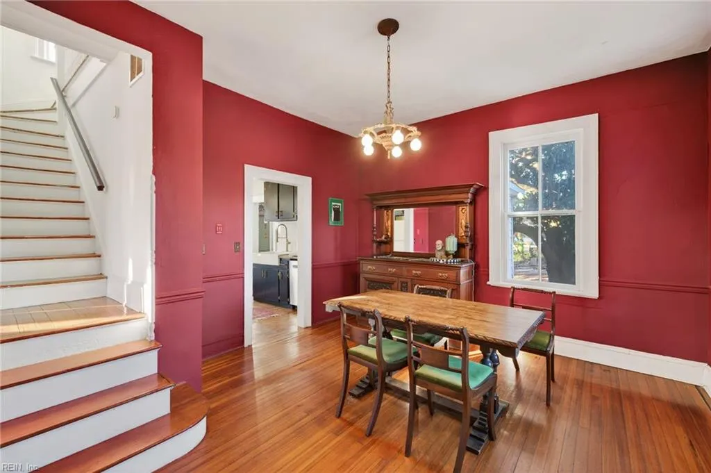 Norfolk, Virginia 23509, United States, 3 Bedrooms Bedrooms, ,2 BathroomsBathrooms,Residential,Active,256578