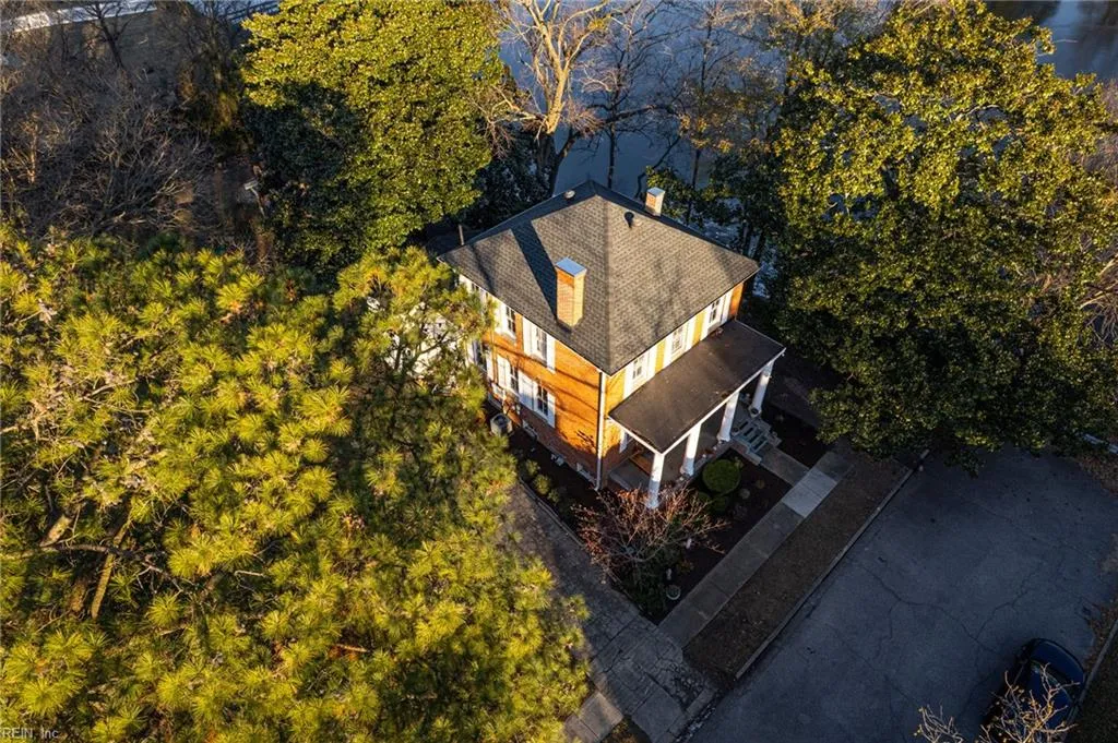 Norfolk, Virginia 23509, United States, 3 Bedrooms Bedrooms, ,2 BathroomsBathrooms,Residential,Active,256578