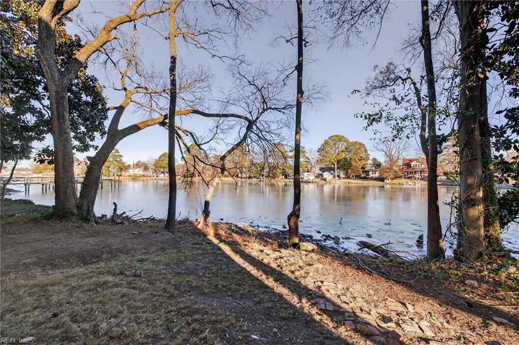 Norfolk, Virginia 23509, United States, 3 Bedrooms Bedrooms, ,2 BathroomsBathrooms,Residential,Active,256578