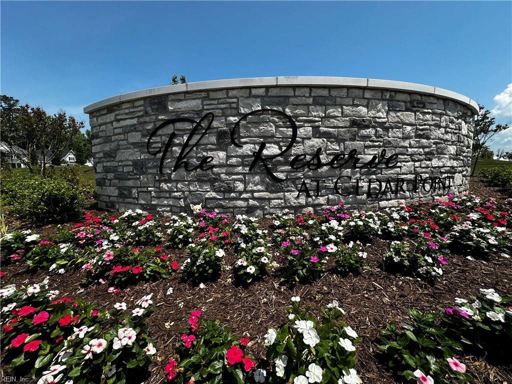37 River Edge DR