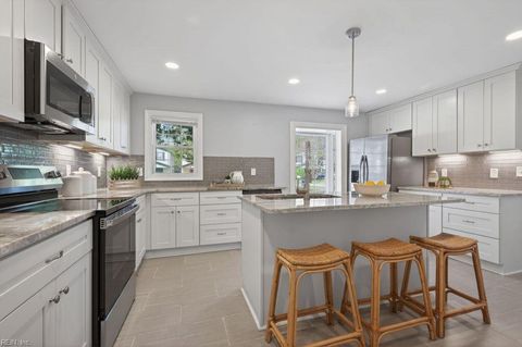 Photo of 12 Colonial Place, Newport News, VA 23601 (MLS # 10629409)