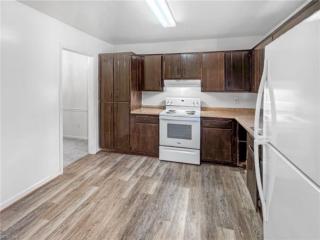 Photo of 405 Hustings Lane #E, Newport News, VA 23608 (MLS # 10614492)