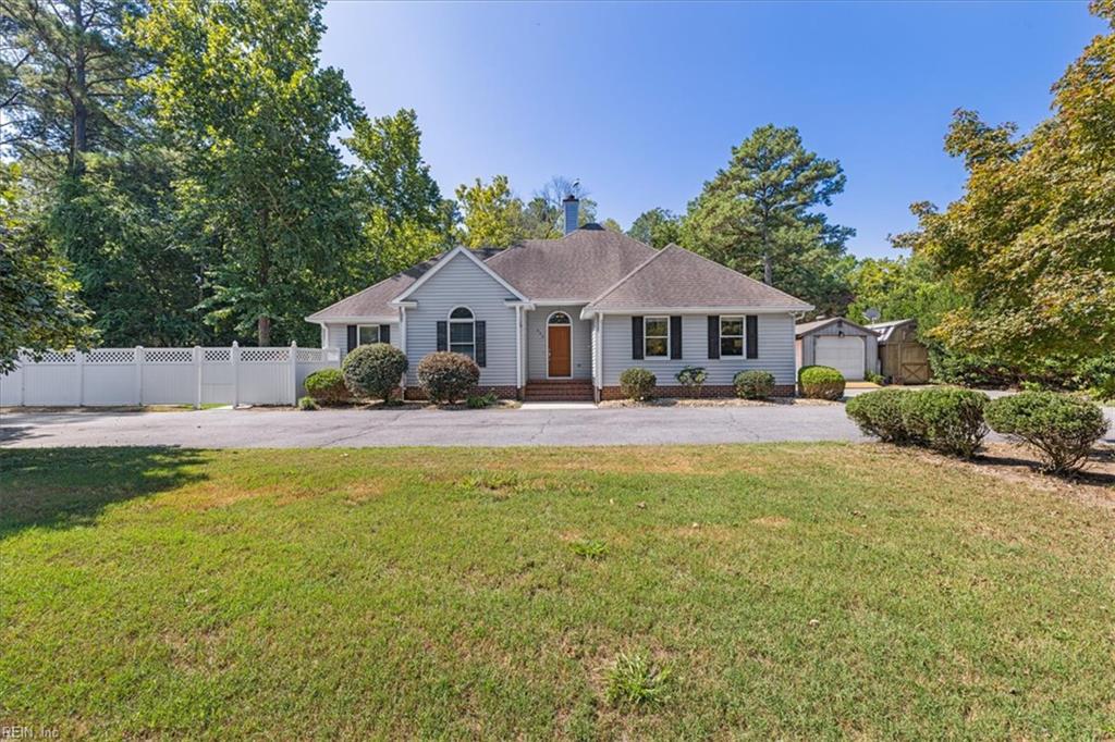 Photo of 653 Kings Highway, Suffolk, VA 23432 (MLS # 10651438)