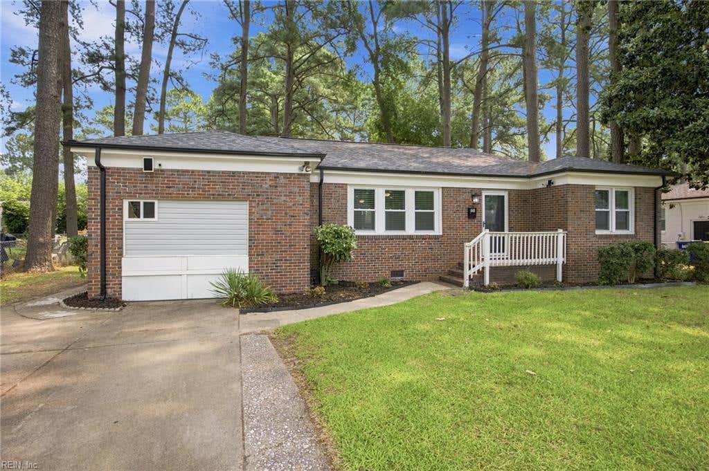 Photo of 848 Townsend Place, Norfolk, VA 23502 (MLS # 10645031)