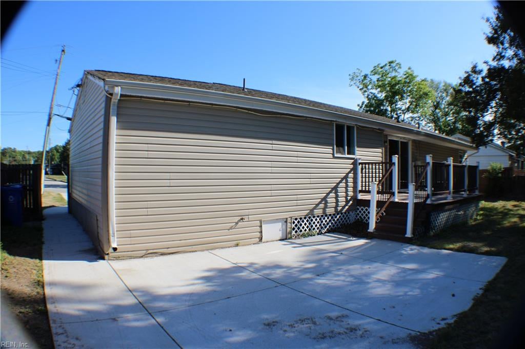 Photo of 6 Snidow Boulevard, Newport News, VA 23608 (MLS # 10655252)