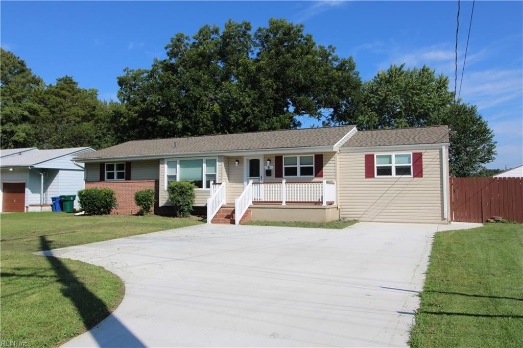 Photo of 6 Snidow Boulevard, Newport News, VA 23608 (MLS # 10655252)