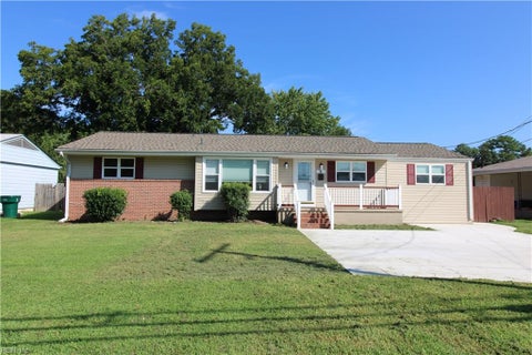 Photo of 6 Snidow Boulevard, Newport News, VA 23608 (MLS # 10655252)
