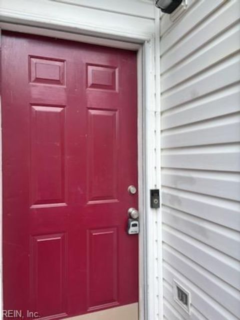 Photo of 107 Creekshire Crescent, Newport News, VA 23603 (MLS # 10604580)