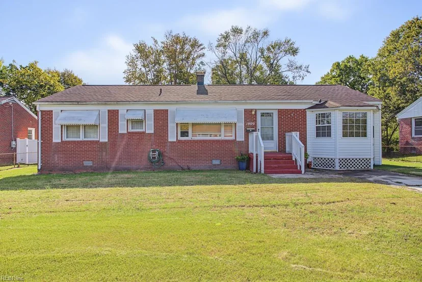 1809 Gildner Road, photo 1 of 24